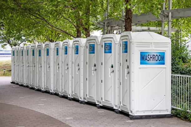 Best Portable restroom trailer rental  in Bourbonnais, IL